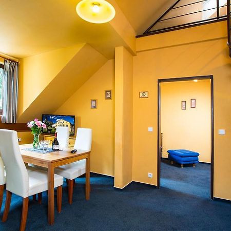 רוקיטניצה נאד איז'רו Yellow Ski Apartments מראה חיצוני תמונה